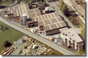 1983 wurden die neuen Produktionshallen eingeweiht.